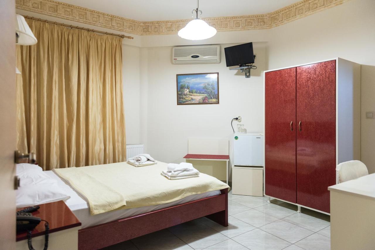 Hotel Aigli Farsala Exterior photo